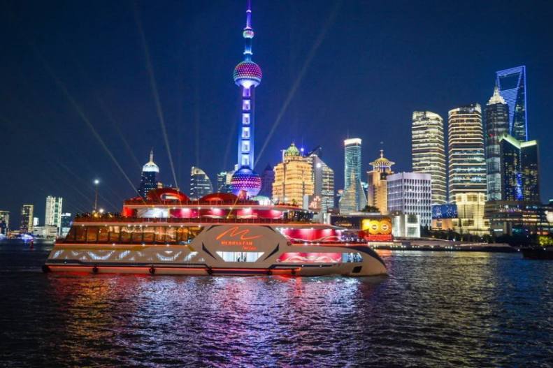 黄浦江游船
